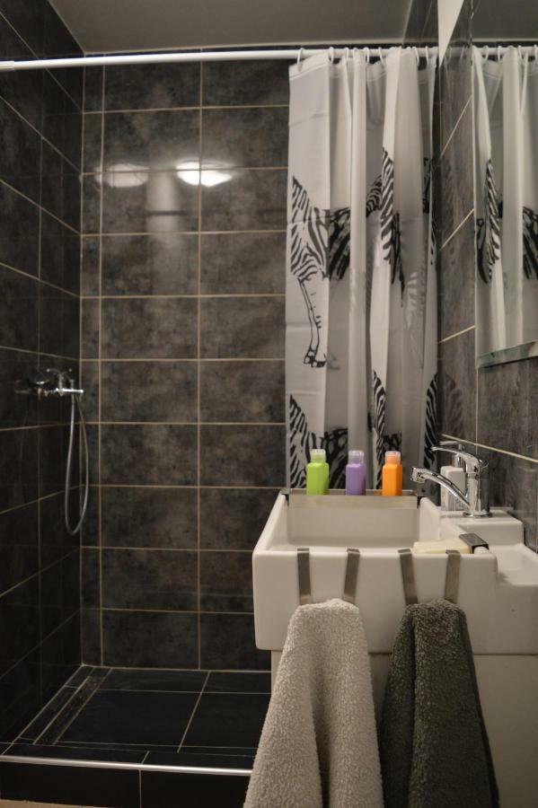 Kucica Kutcitsa - Small House With Free Parking Apartment *